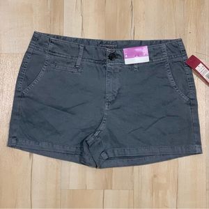 Merona Womens Thundering Gray Flat Front Chino Shorts size 4
